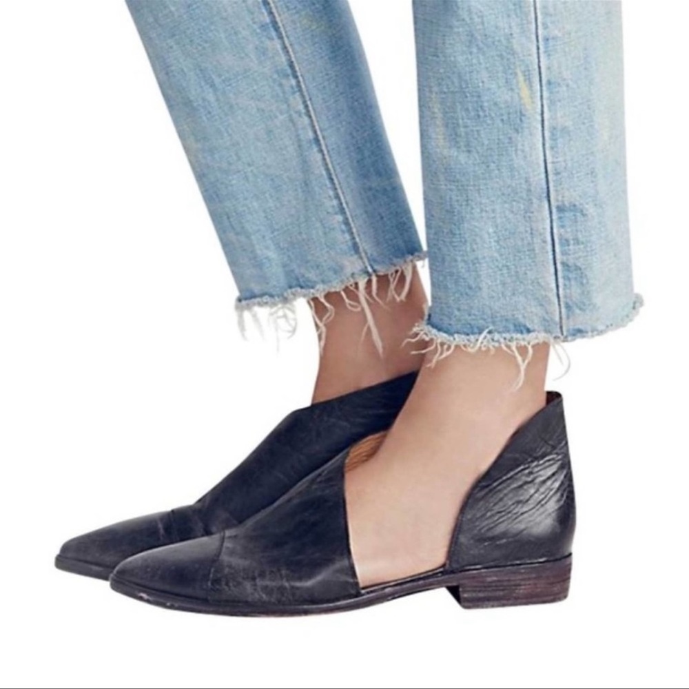 Free People Royale Flat Black Size 40